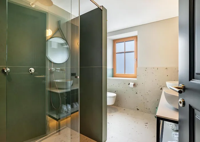 Rosa Unterschöberlehof - Lene Meran